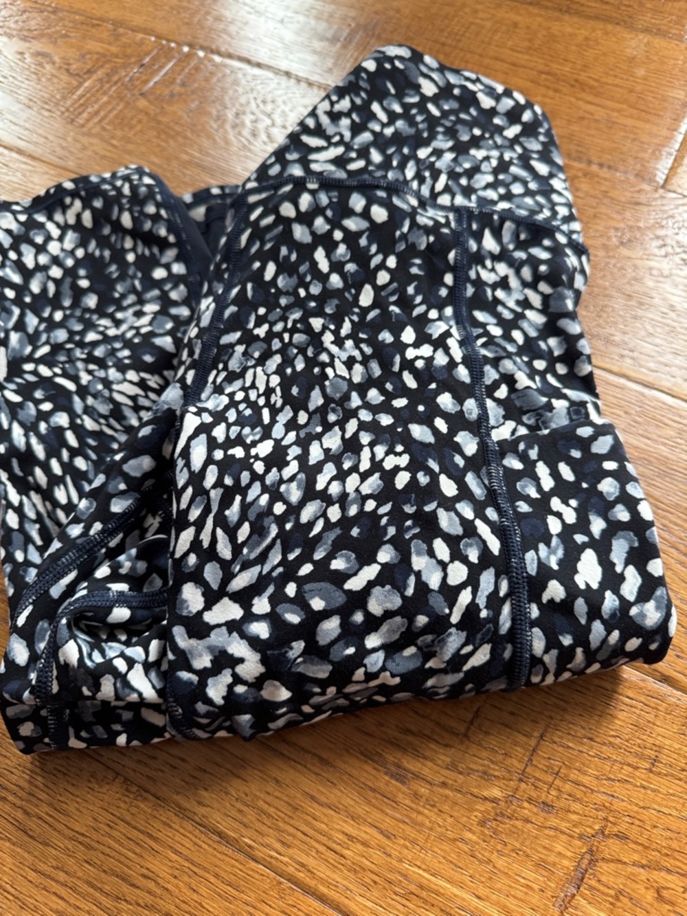 Athleta Black and White Speckled Leggings